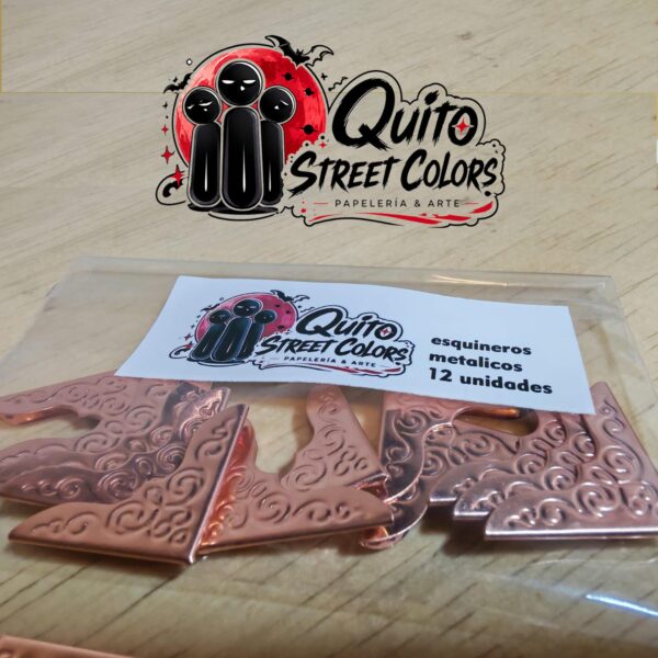 Esquinas metalicas rosadas 600x600